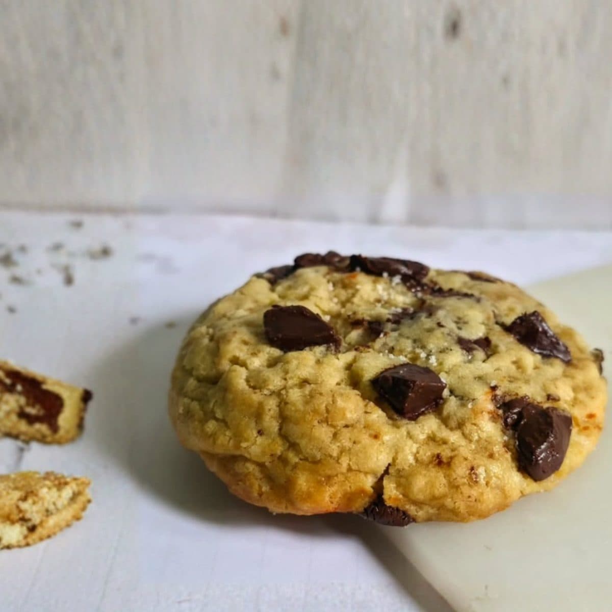 Choco chunk cookie with sea salt and dark chocolate chunks